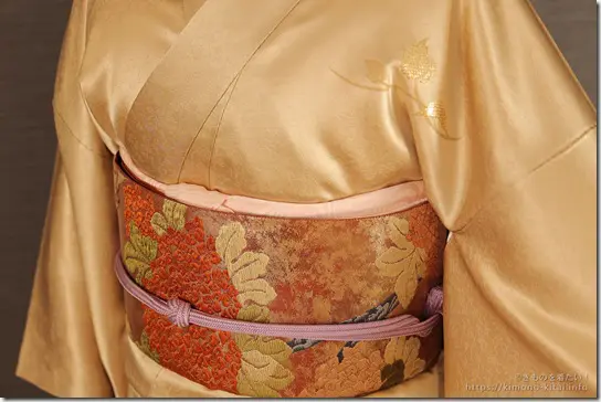 メルカリで購入した竹屋町刺繍の付下げに空想の花の唐織帯 – きものを 